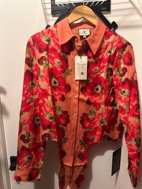 Tuckernuck Coral Button-Front Blouse with Red Floral Print NTW!